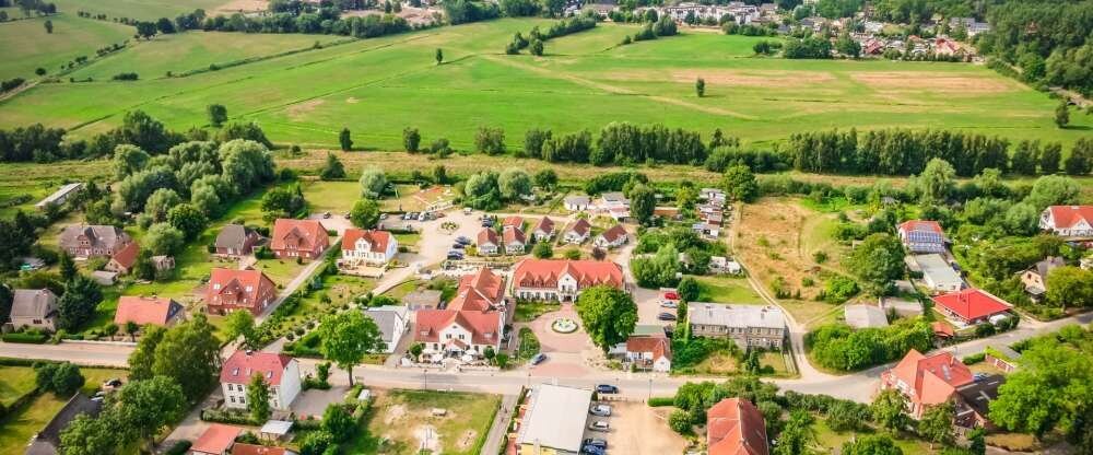 Luftbild Hotelanlage Tarnewitzer Hof 