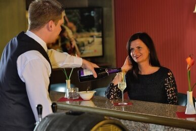 Hotelbar, Quelle: Hotel DER LINDENHOF