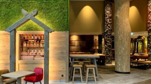 Hotelbar Havna - auch hier gibt es einzigartige Cocktails, die man in der großen und gemütlichen Sitzlounge genießen kann. 