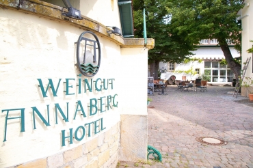 Hoteleingang, Quelle: Hotel Annaberg