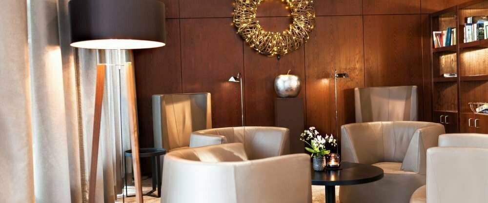 Blick in die Hotelhalle relexa hotel Bad Steben.