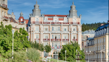 Hvezda-Imperial - Hotel-Außenansicht