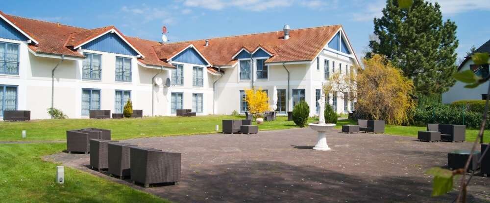 Inselhotel Poel - Hotel-Außenansicht
