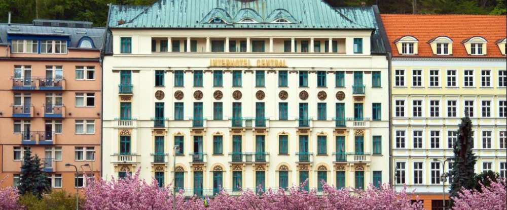 Interhotel Central - Hotel-Außenansicht