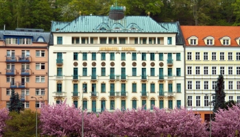 Interhotel Central - Hotel-Außenansicht