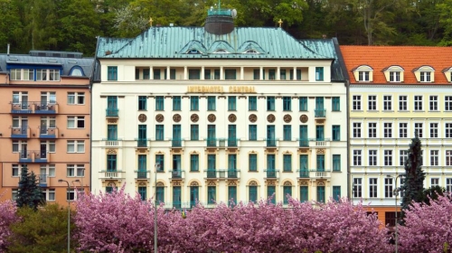 Interhotel Central - Hotel-Außenansicht