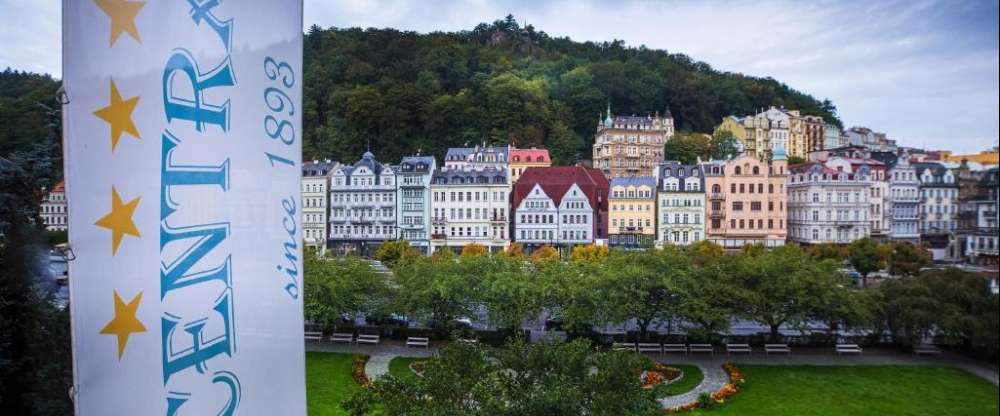 Interhotel Central - Hotel-Außenansicht