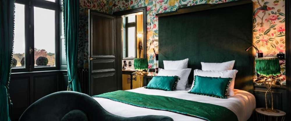 Betreten Sie die legendären Gärten von Babylon, wo üppige Vegetation, himmlische Landschaften und betörende Düfte ein irdisches Paradies erschaffen. Eine prachtvolle, grüne Auszeit zu einem der sieben Weltwunder der Antike.