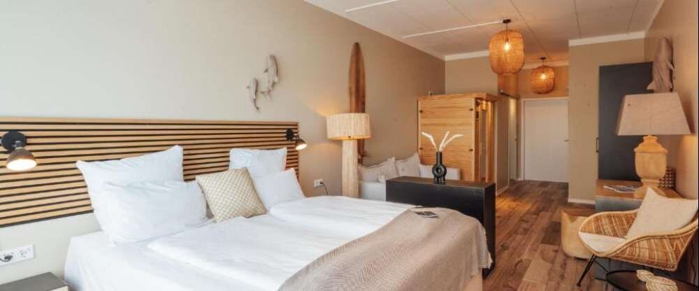 Junior Suiten (7x) Geräumiger Wohn- und Schlafbereich Mehr Platz und Komfort Infrarotkammer mit bis zu 60 Grad Teilweise mit Sofa oder gemütlicher Sitzecke Ideal für Paare, die mehr Raum wünschen