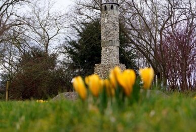 Kahlenbergturm im Garten, Quelle: Hotel Landhaus Schieder