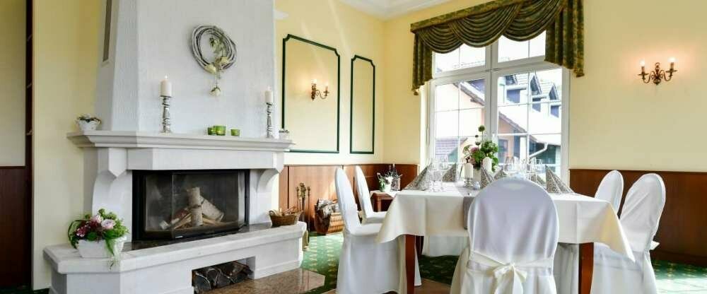 Festlich Feiern im Kaminzimmer