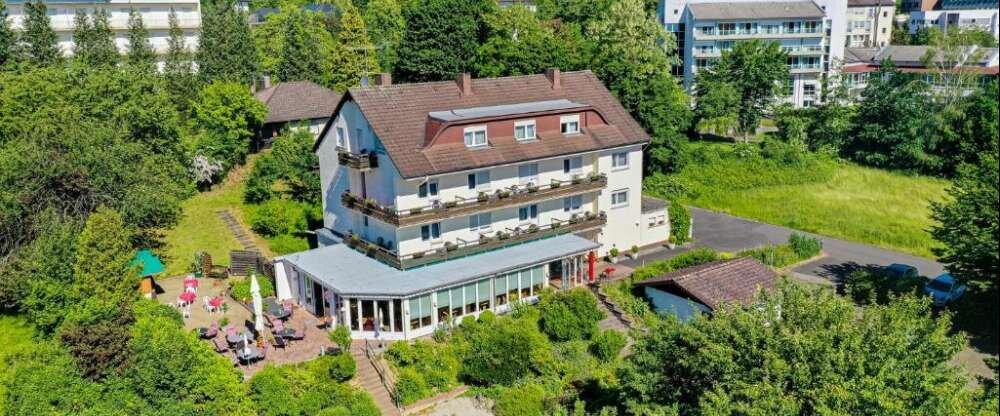 KIShotel am Kurpark - Hotel-Außenansicht