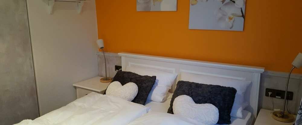 Kleines Wohlfühlzimmer mit Wasserbett - Kat. C 