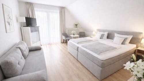 Das Komfort Doppelzimmer bietet modernen Komfort und gemütliche Atmosphäre.