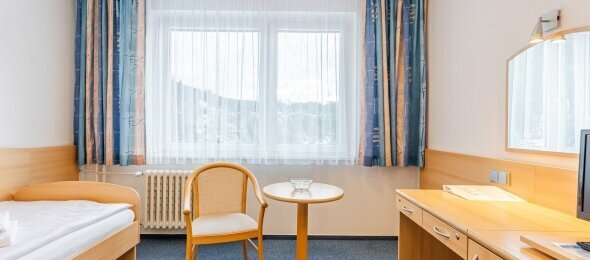 Komfort Einzelzimmer, Quelle: Komplex Curie Spa & Wellness