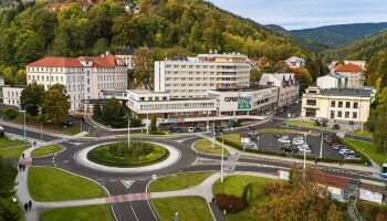 Komplex Curie Spa & Wellness - Hotel-Außenansicht