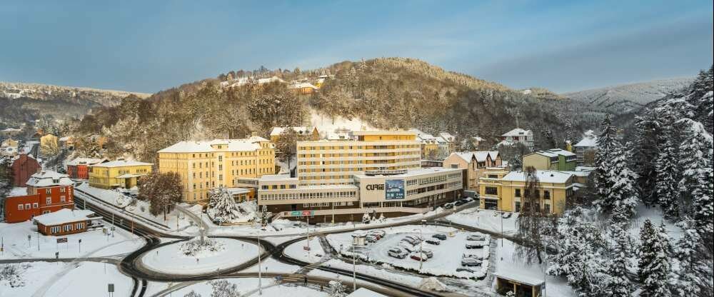 Komplex Curie Spa & Wellness - Hotel-Außenansicht