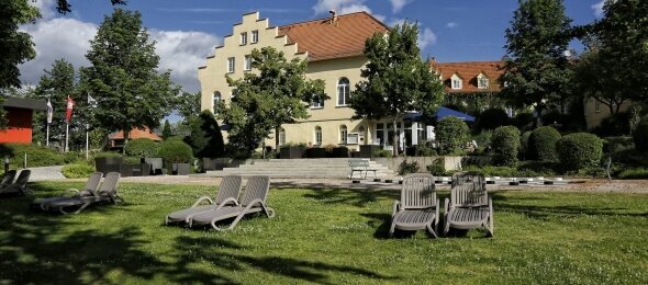 Konsumhotel Dorotheenhof Weimar - Hotel-Außenansicht, Quelle: Hotel Dorotheenhof Weimar 