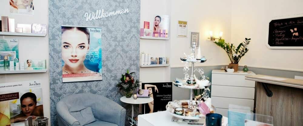 entspannen bei einer Pediküre oder Maniküre