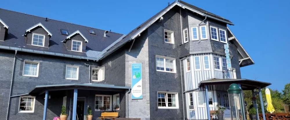 Kurhotel Auerhahn - Hotel-Außenansicht