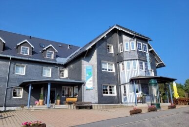 Kurhotel Auerhahn - Hotel-Außenansicht, Quelle: Kurhotel Auerhahn