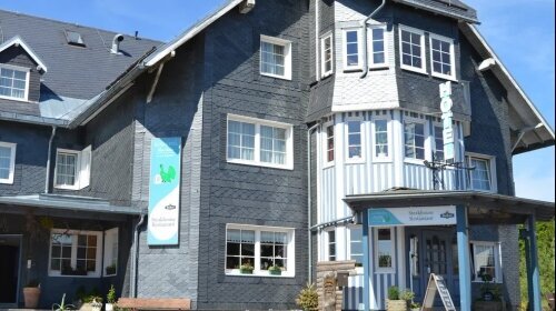 Kurhotel Auerhahn - Hotel-Außenansicht