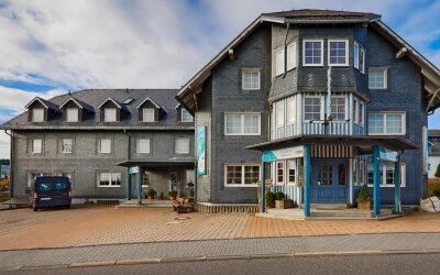 Kurhotel Auerhahn - Hotel-Außenansicht