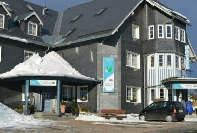 Kurhotel Auerhahn - Hotel-Außenansicht, Quelle: Kurhotel Auerhahn