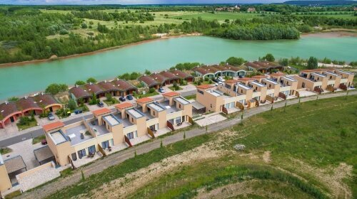 LAGOVIDA Ferienresort am Störmthaler See - Hotel-Außenansicht