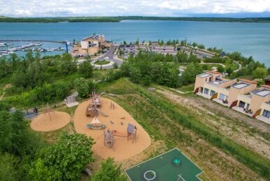 LAGOVIDA Ferienresort am Störmthaler See - Hotel-Außenansicht, Quelle: LAGOVIDA Ferienresort am Störmthaler See
