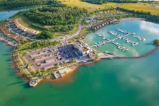 LAGOVIDA Ferienresort am Störmthaler See - Hotel-Außenansicht, Quelle: LAGOVIDA Ferienresort am Störmthaler See