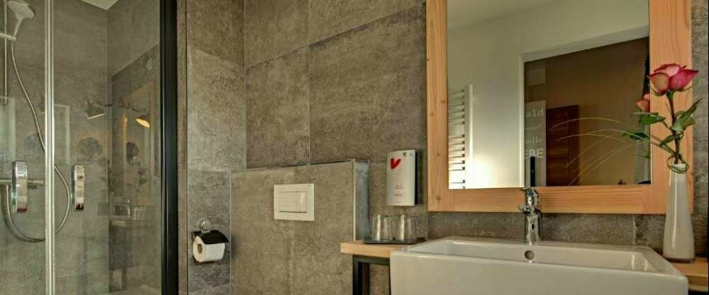 Landgasthof zum Pflug - Badezimmer