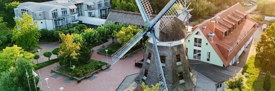 Landhotel Lewitz Mühle - Hotel-Außenansicht, Quelle: Landhotel Lewitz Mühle