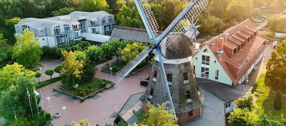 Landhotel Lewitz Mühle - Hotel-Außenansicht, Quelle: Landhotel Lewitz Mühle