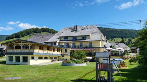 Landhotel Löwen Bernau - Hotel-Außenansicht