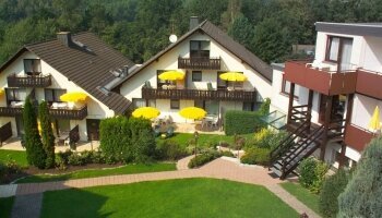 Landhotel Püster - Hotel-Außenansicht