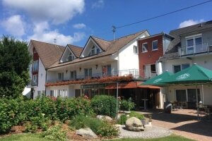 Landhotel zur Linde - Hotel-Außenansicht