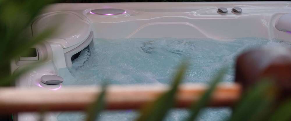 Liebeshöhle Berlin - Jacuzzi für Tiefenentspannung