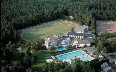 Luftaufnahme Therme + Hotel