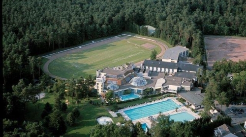 Luftaufnahme Therme + Hotel