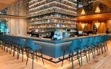 Lloyd & Henrys Bar
