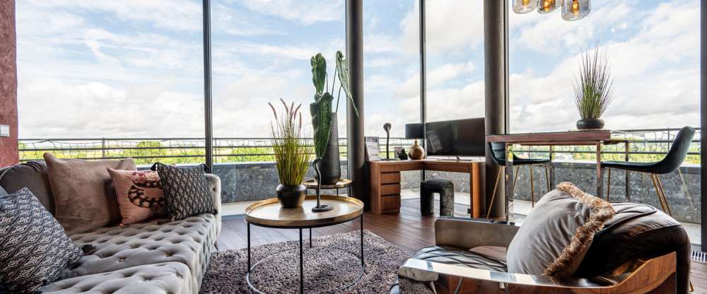 Penthouse Suite