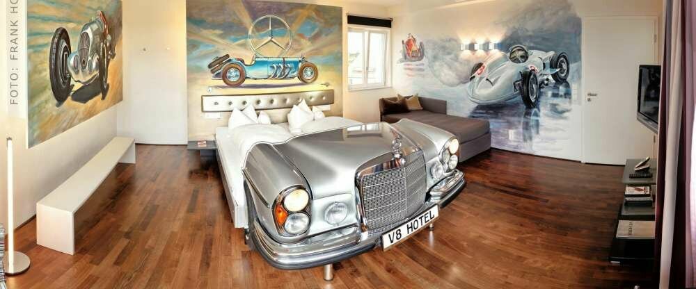Mercedes-Suite