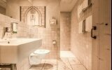 Mittelalterliches Hotel Arthus - Badezimmer