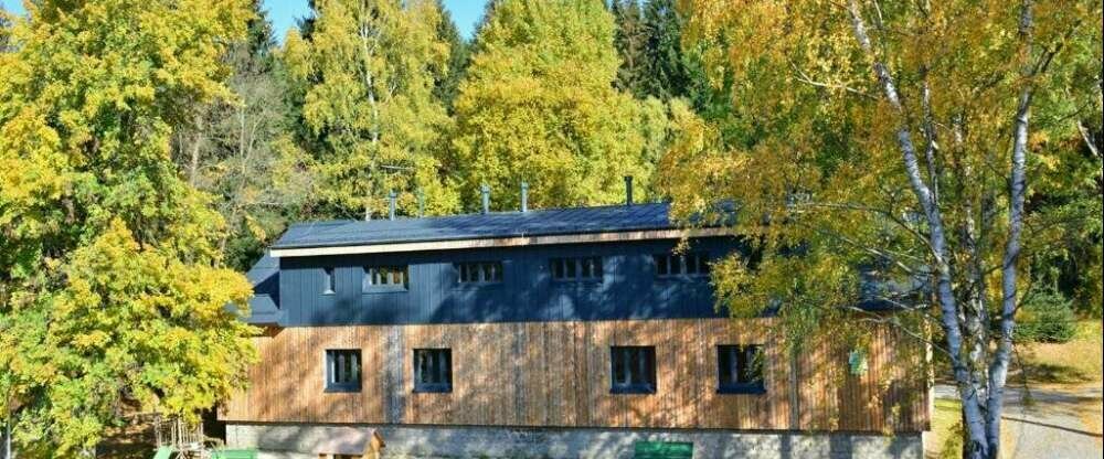 Montanie Resort - Hotel-Außenansicht