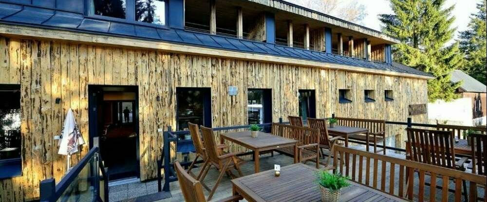 Montanie Resort - Terrasse/Außenbereich