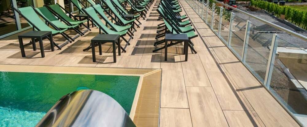 SPA- & Wellnessbereich im benachbarten Partnerhotel! Gegen zusätzliche Gebühr! Day-SPA-Tag inkl. Glas Sekt & Wellnesssalat für Moselstern-Hotelgäste 29,- € p.P.!