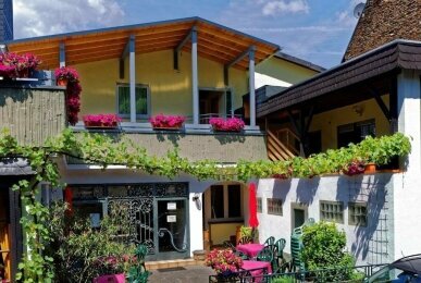 Moselstern**Hotel Zum Guten Onkel - Hotel-Außenansicht, Quelle: Moselstern**Hotel Zum Guten Onkel