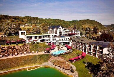 Moselstern****Parkhotel 'Krähennest' - Hotel-Außenansicht, Quelle: Moselstern****Parkhotel 'Krähennest'