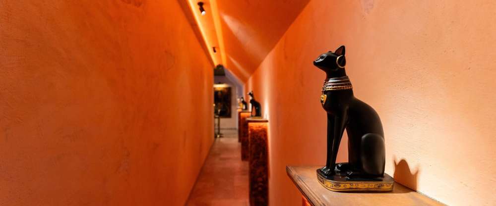 MYSTERY ROOMS - Zimmer Das Geheimnis der Kleopatra – Love Room, Jacuzzi, Geheimer Raum